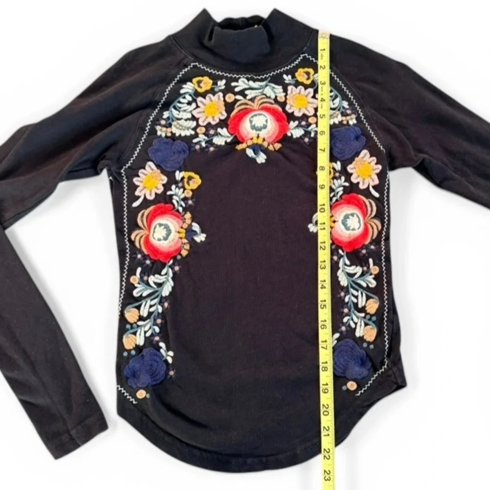 Free People Disco Rose Mock‎ Neck Top Womens Small Black Floral Embroidered Boho